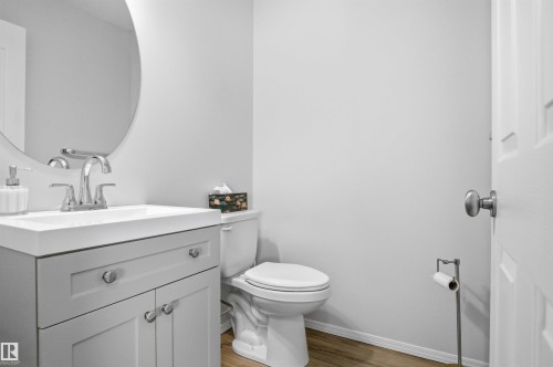 6014 48 Avenue, Beaumont, AB - Indoor Photo Showing Laundry Room