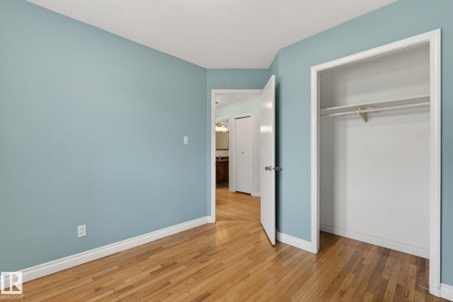 4 Dorset Place, St. Albert, AB - Indoor Photo Showing Other Room