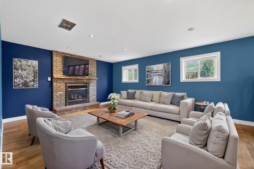 4 Dorset Place, St. Albert, AB - Indoor Photo Showing Living Room With Fireplace