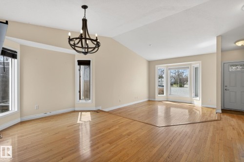 4 Dorset Place, St. Albert, AB - Indoor Photo Showing Other Room