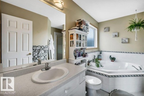 5 Hayden Place, St. Albert, AB - Indoor Photo Showing Bathroom