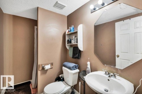 5 Hayden Place, St. Albert, AB - Indoor Photo Showing Bathroom