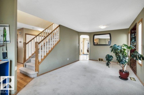 5 Hayden Place, St. Albert, AB - Indoor Photo Showing Other Room