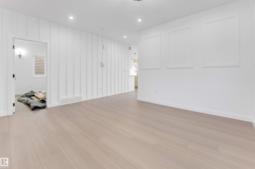 138 Creekside Lane Lane, Leduc, AB - Indoor Photo Showing Other Room