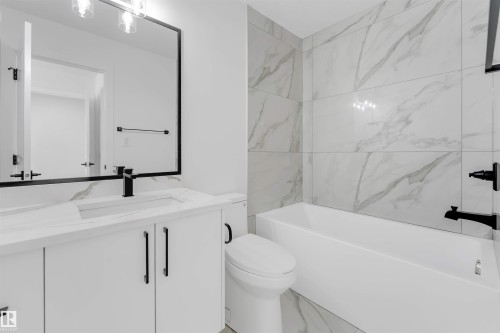 138 Creekside Lane Lane, Leduc, AB - Indoor Photo Showing Bathroom