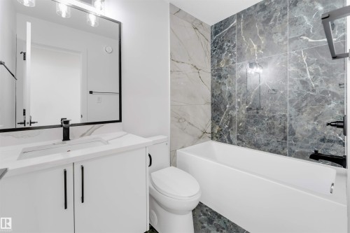 138 Creekside Lane Lane, Leduc, AB - Indoor Photo Showing Bathroom