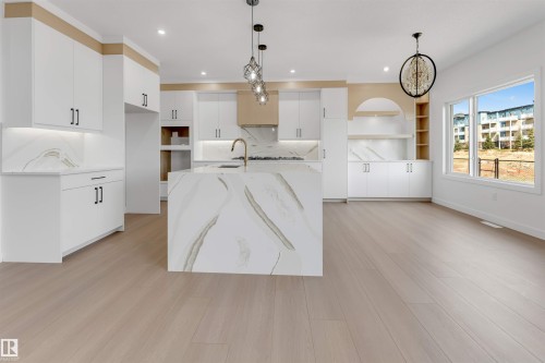 138 Creekside Lane Lane, Leduc, AB - Indoor Photo Showing Kitchen