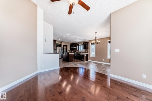 1221 Cunningham Drive, Edmonton, AB - Indoor