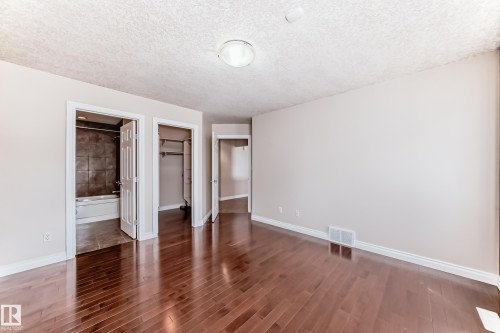 1221 Cunningham Drive, Edmonton, AB - Indoor Photo Showing Other Room
