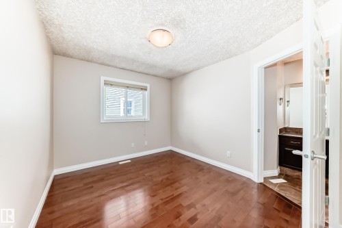 1221 Cunningham Drive, Edmonton, AB - Indoor Photo Showing Other Room