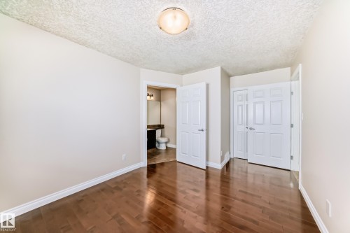 1221 Cunningham Drive, Edmonton, AB - Indoor Photo Showing Other Room