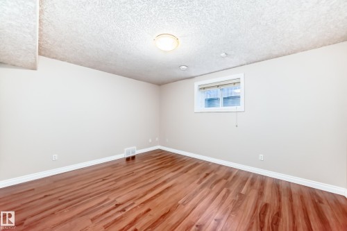 1221 Cunningham Drive, Edmonton, AB - Indoor Photo Showing Other Room