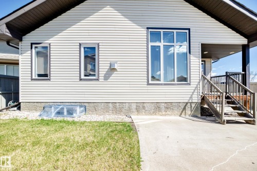 1221 Cunningham Drive, Edmonton, AB - Outdoor With Exterior
