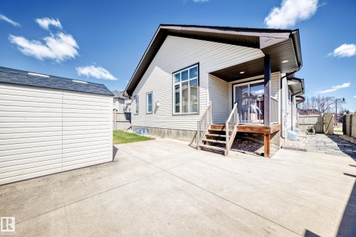 1221 Cunningham Drive, Edmonton, AB - Outdoor
