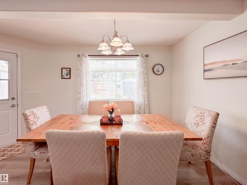 6 Norfolk Close, St. Albert, AB - Indoor Photo Showing Dining Room