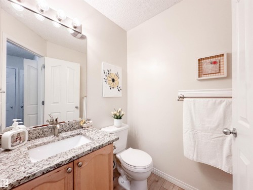 6 Norfolk Close, St. Albert, AB - Indoor Photo Showing Bathroom