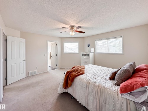 6 Norfolk Close, St. Albert, AB - Indoor Photo Showing Bedroom
