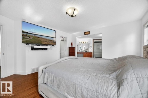 1251 Summerside Drive, Edmonton, AB - Indoor Photo Showing Bedroom