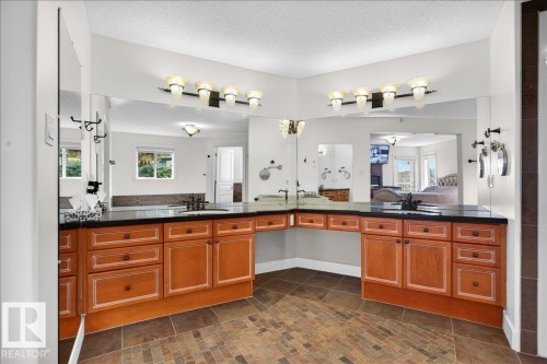 1251 Summerside Drive, Edmonton, AB - Indoor Photo Showing Kitchen