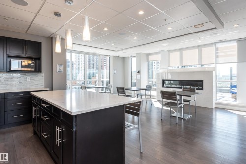 404 10238 103 Street, Edmonton, AB - Indoor Photo Showing Kitchen With Upgraded Kitchen