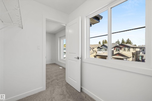 20627 43 Avenue, Edmonton, AB - Indoor Photo Showing Other Room
