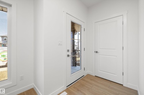20627 43 Avenue, Edmonton, AB - Indoor Photo Showing Other Room