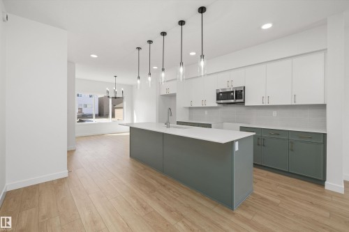 20627 43 Avenue, Edmonton, AB - Indoor Photo Showing Kitchen With Upgraded Kitchen