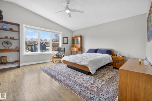 9052 92 Street, Edmonton, AB - Indoor Photo Showing Bedroom