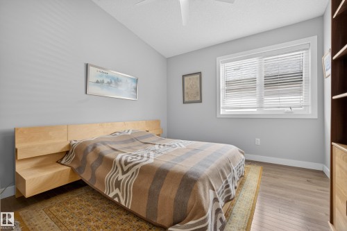 9052 92 Street, Edmonton, AB - Indoor Photo Showing Bedroom