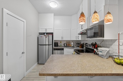 9052 92 Street, Edmonton, AB - Indoor Photo Showing Kitchen