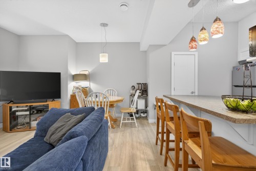 9052 92 Street, Edmonton, AB - Indoor