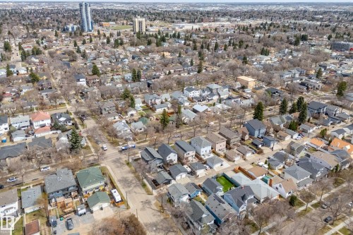 9052 92 Street, Edmonton, AB - Outdoor With View