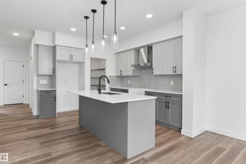 1060 Cristall Crescent, Edmonton, AB 