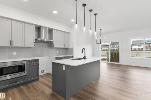 1060 Cristall Crescent, Edmonton, AB 