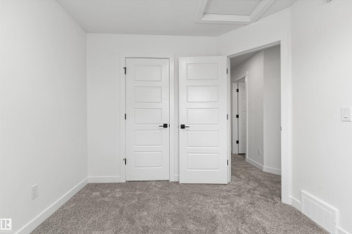 1060 Cristall Crescent, Edmonton, AB 