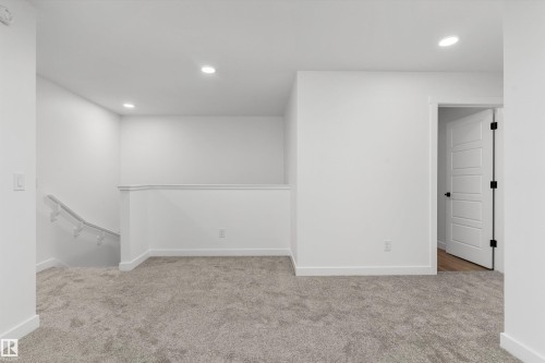 1060 Cristall Crescent, Edmonton, AB 