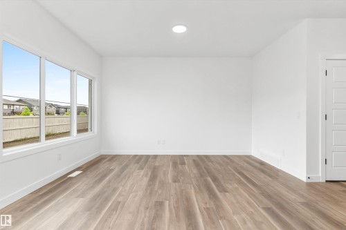 1060 Cristall Crescent, Edmonton, AB 