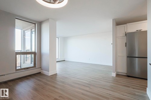 505 10149 Saskatchewan Drive, Edmonton, AB - Indoor