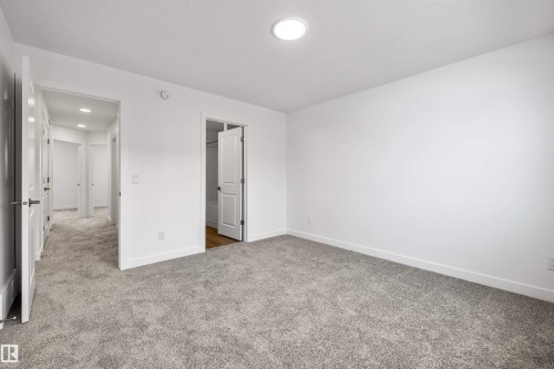 1062 Cristall Crescent, Edmonton, AB - Indoor Photo Showing Other Room