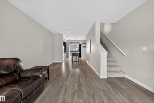 8 2560 Pegasus Boulevard, Edmonton, AB - Indoor