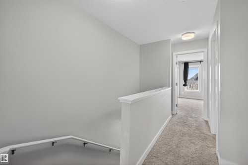8 2560 Pegasus Boulevard, Edmonton, AB - Indoor Photo Showing Other Room