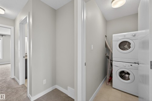 8 2560 Pegasus Boulevard, Edmonton, AB - Indoor Photo Showing Laundry Room
