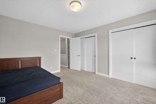 8 2560 Pegasus Boulevard, Edmonton, AB - Indoor Photo Showing Bedroom