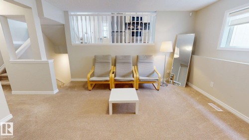 2078 Tanner Wynd, Edmonton, AB - Indoor Photo Showing Other Room