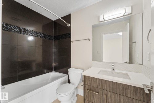 Ensuite #1 - 14914 108 Avenue, Edmonton, AB - Indoor Photo Showing Bathroom