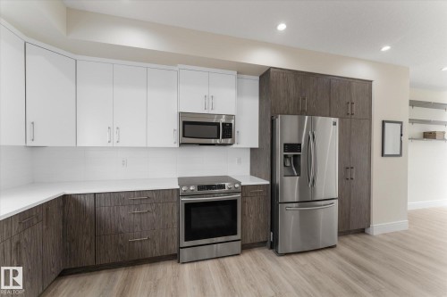 14914 108 Avenue, Edmonton, AB - Indoor Photo Showing Kitchen