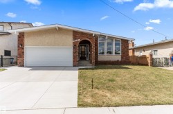 16128 98 Street  Edmonton, AB T5X 4Y7
