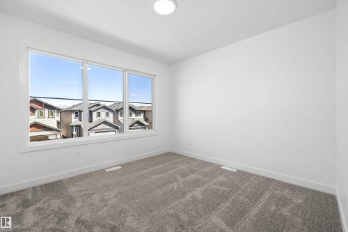 20631 43 Avenue, Edmonton, AB - Indoor Photo Showing Other Room