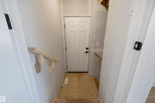 20631 43 Avenue, Edmonton, AB - Indoor Photo Showing Other Room