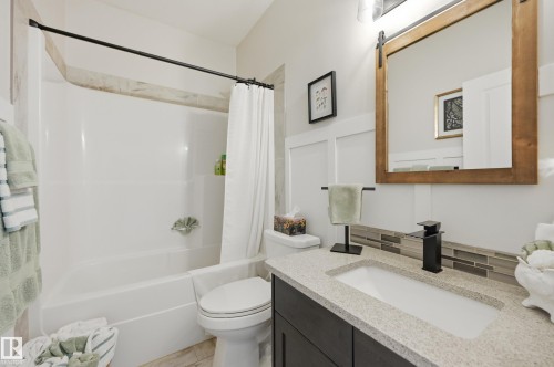 77 Richmond Link, Fort Saskatchewan, AB - Indoor Photo Showing Bathroom
